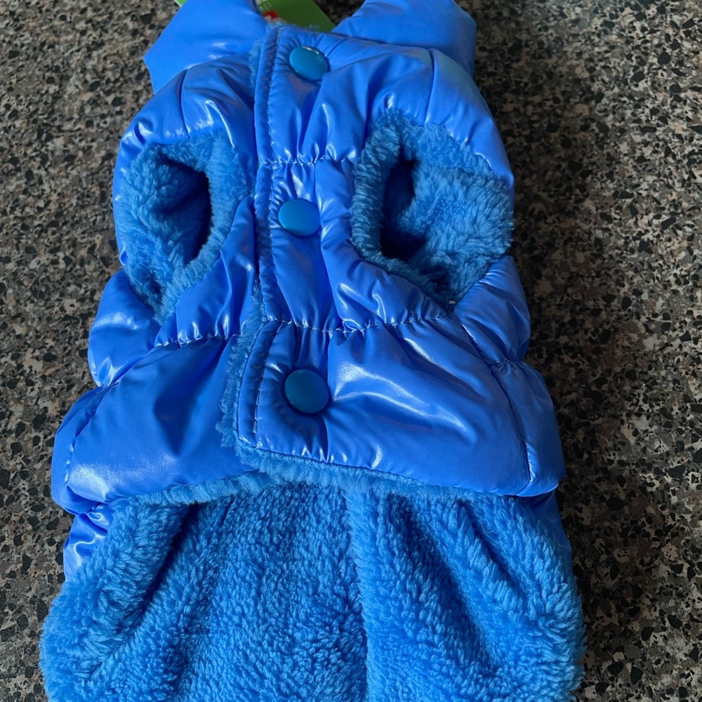 Beautiful NWT blue or black ski vest for your adorable puppy size extra small